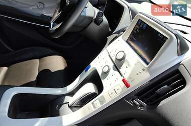 Хэтчбек Chevrolet Volt 2010 в 