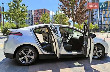 Хэтчбек Chevrolet Volt 2010 в 