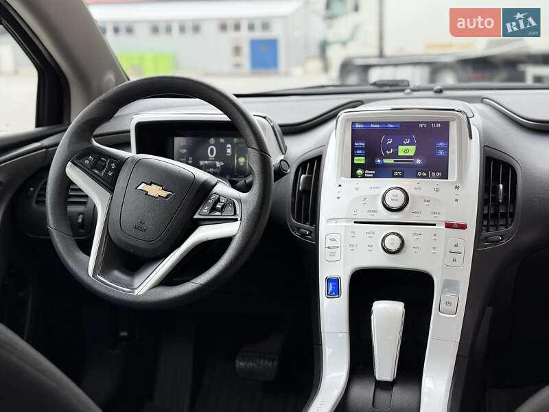 Хэтчбек Chevrolet Volt 2013 в Львове