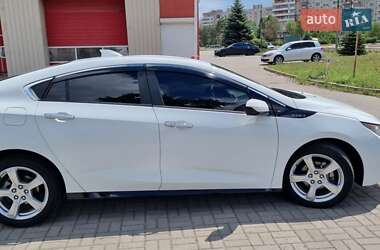 Хэтчбек Chevrolet Volt 2016 в 