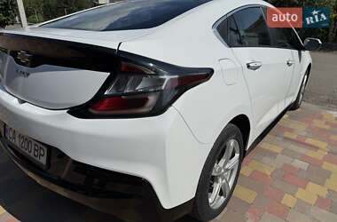 Хэтчбек Chevrolet Volt 2015 в 