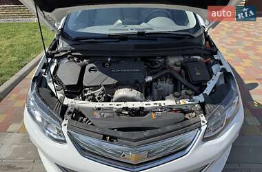 Хэтчбек Chevrolet Volt 2015 в 
