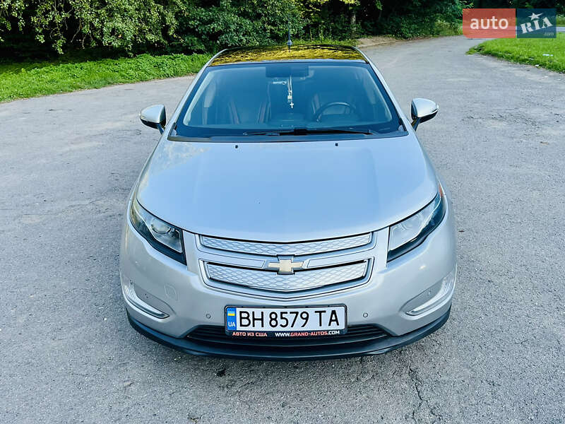 Хэтчбек Chevrolet Volt 2011 в Деражне
