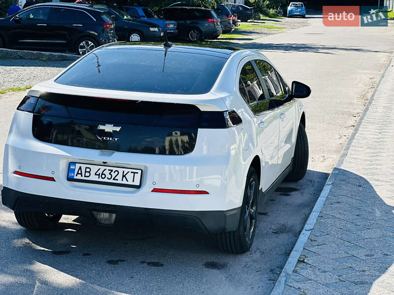 Хэтчбек Chevrolet Volt 2012 в Виннице