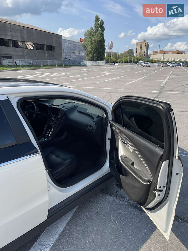 Хэтчбек Chevrolet Volt 2011 в Полтаве