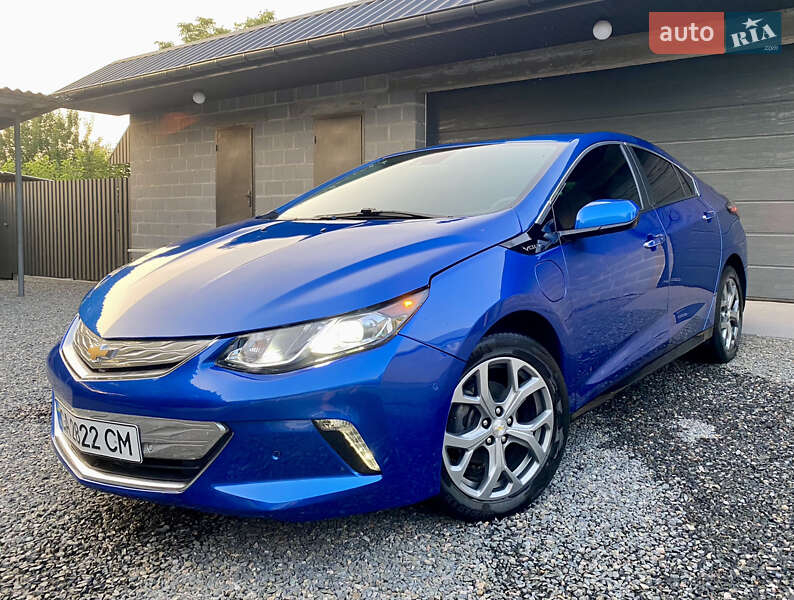 Хэтчбек Chevrolet Volt 2015 в Черкассах