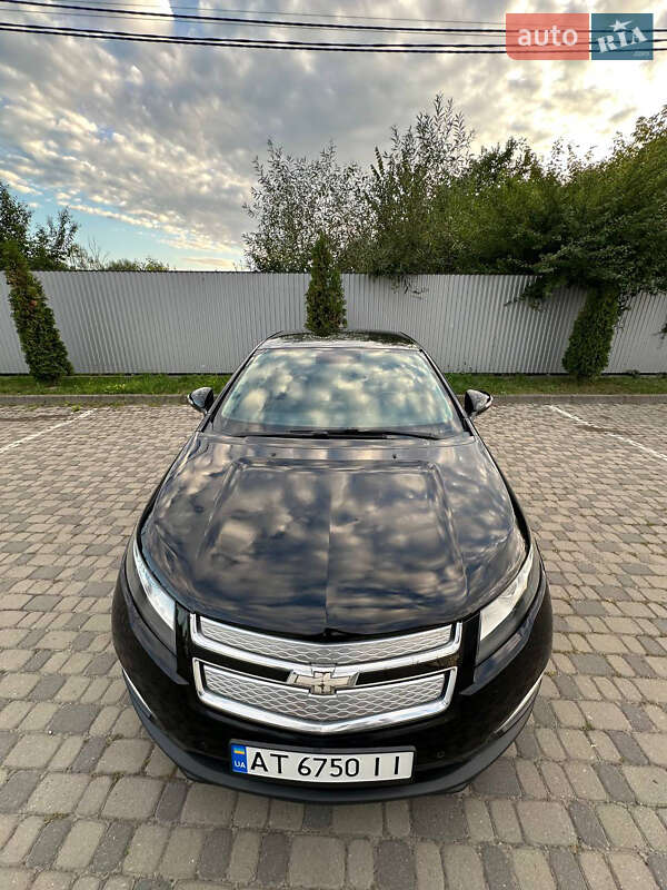 Хэтчбек Chevrolet Volt 2011 в Ивано-Франковске