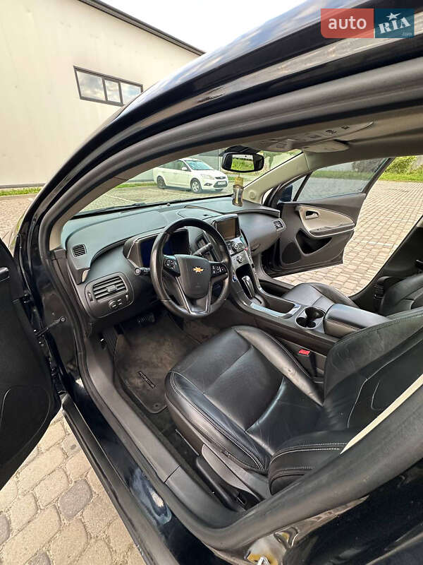 Хэтчбек Chevrolet Volt 2011 в Ивано-Франковске