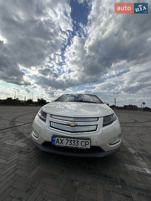 Хэтчбек Chevrolet Volt 2014 в Харькове фото 4 Хэтчбек Chevrolet Volt 2014 в Харькове