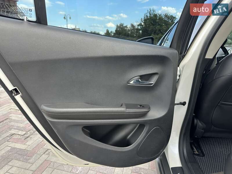 Хэтчбек Chevrolet Volt 2014 в Харькове