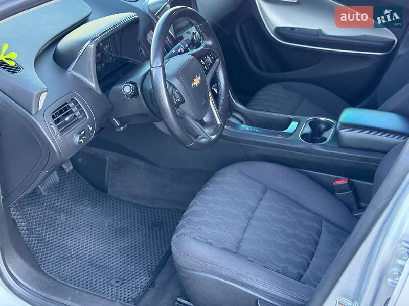 Хэтчбек Chevrolet Volt 2014 в Одессе