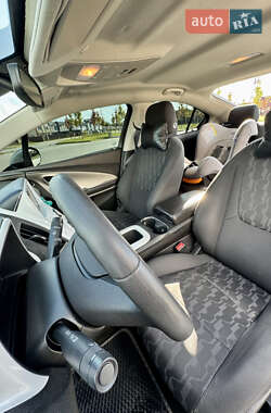 Хэтчбек Chevrolet Volt 2011 в 