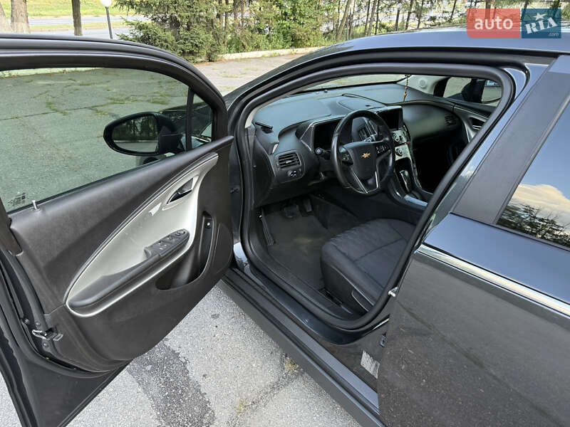 Хэтчбек Chevrolet Volt 2015 в Харькове