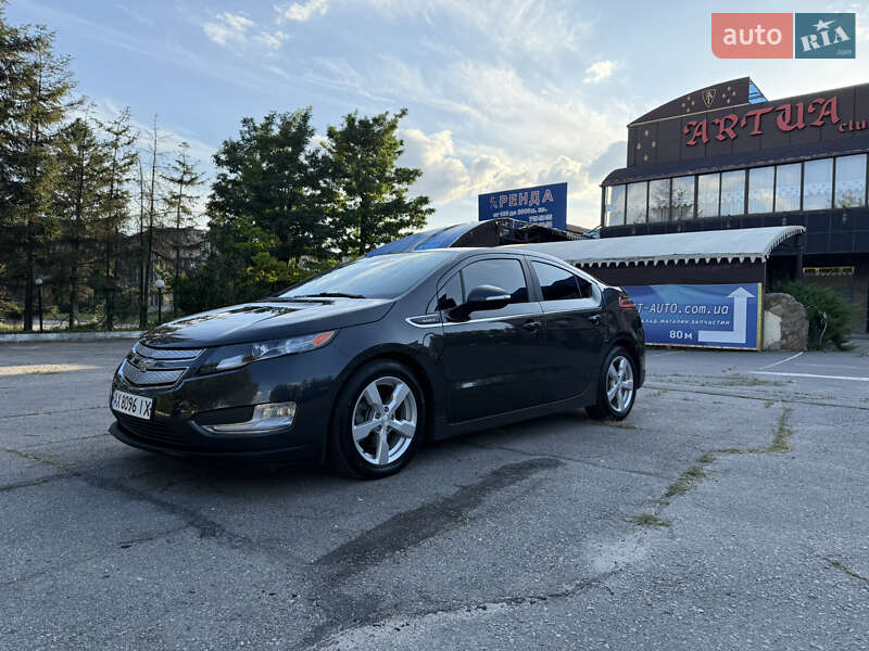 Хэтчбек Chevrolet Volt 2015 в Харькове