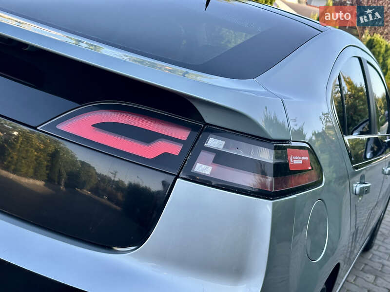 Хэтчбек Chevrolet Volt 2011 в Одессе