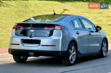 Хэтчбек Chevrolet Volt 2011 в 