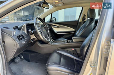 Хэтчбек Chevrolet Volt 2011 в 