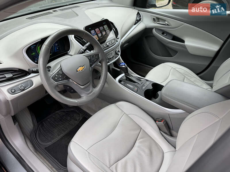 Хэтчбек Chevrolet Volt 2018 в Кременце