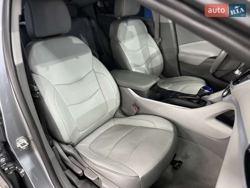 Хэтчбек Chevrolet Volt 2018 в Кременце