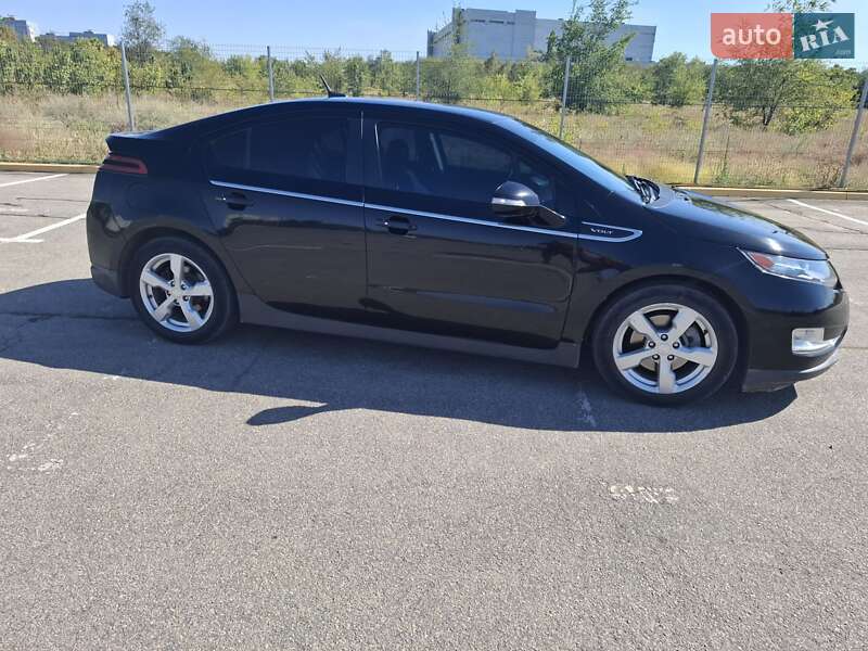 Хетчбек Chevrolet Volt 2014 в Запоріжжі