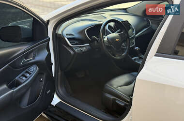 Хэтчбек Chevrolet Volt 2015 в 