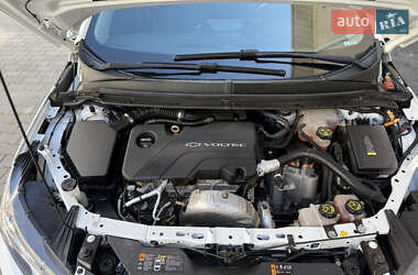 Хэтчбек Chevrolet Volt 2015 в 