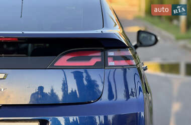 Хэтчбек Chevrolet Volt 2012 в 
