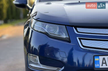 Хэтчбек Chevrolet Volt 2012 в 