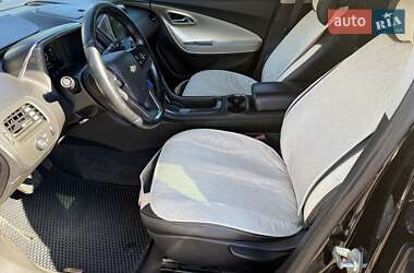 Хэтчбек Chevrolet Volt 2012 в 