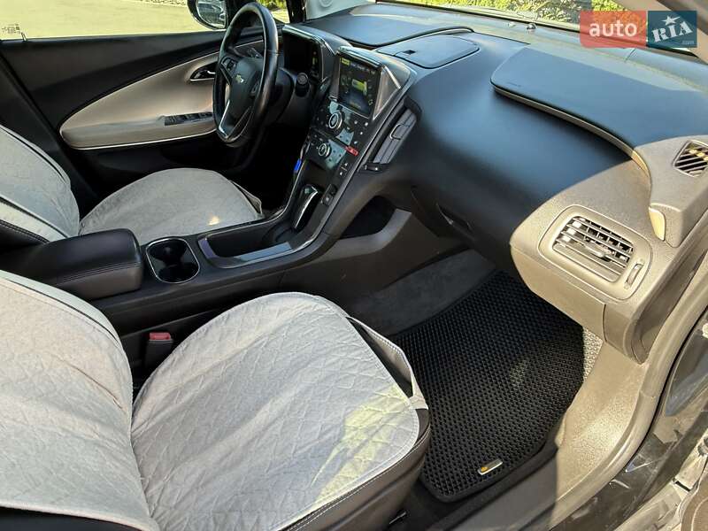Хэтчбек Chevrolet Volt 2012 в Борисполе