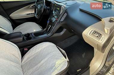Хэтчбек Chevrolet Volt 2012 в 