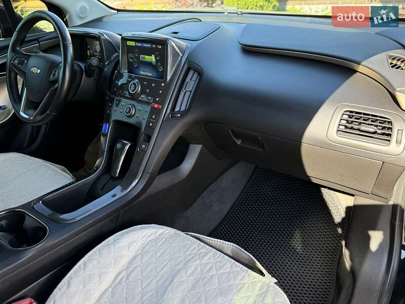 Хэтчбек Chevrolet Volt 2012 в Борисполе