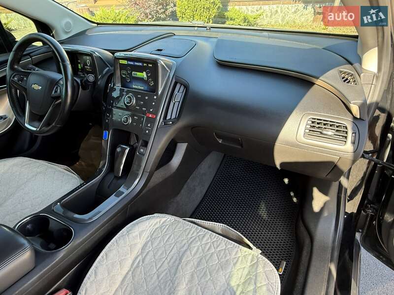 Хэтчбек Chevrolet Volt 2012 в Борисполе