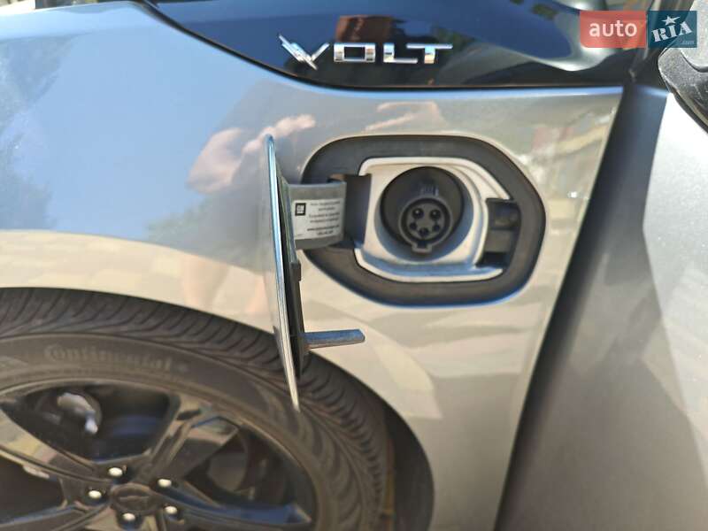 Хэтчбек Chevrolet Volt 2018 в Запорожье