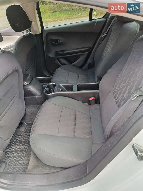 Хэтчбек Chevrolet Volt 2014 в Киеве фото 13 Хэтчбек Chevrolet Volt 2014 в Киеве