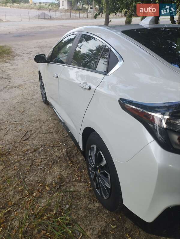 Хэтчбек Chevrolet Volt 2015 в Черкассах фото 15 Хэтчбек Chevrolet Volt 2015 в Черкассах