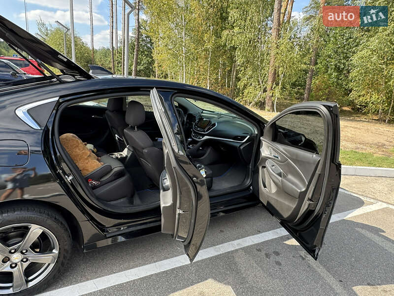 Хэтчбек Chevrolet Volt 2017 в Глевахе