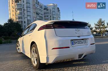 Хэтчбек Chevrolet Volt 2015 в 