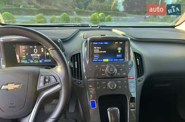 Хэтчбек Chevrolet Volt 2015 в 