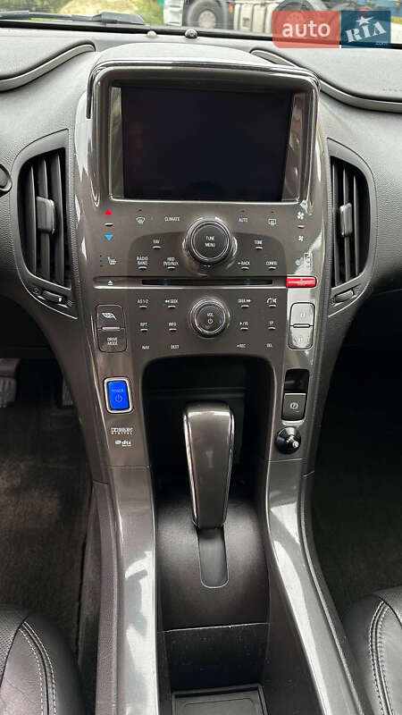 Хэтчбек Chevrolet Volt 2010 в Львове