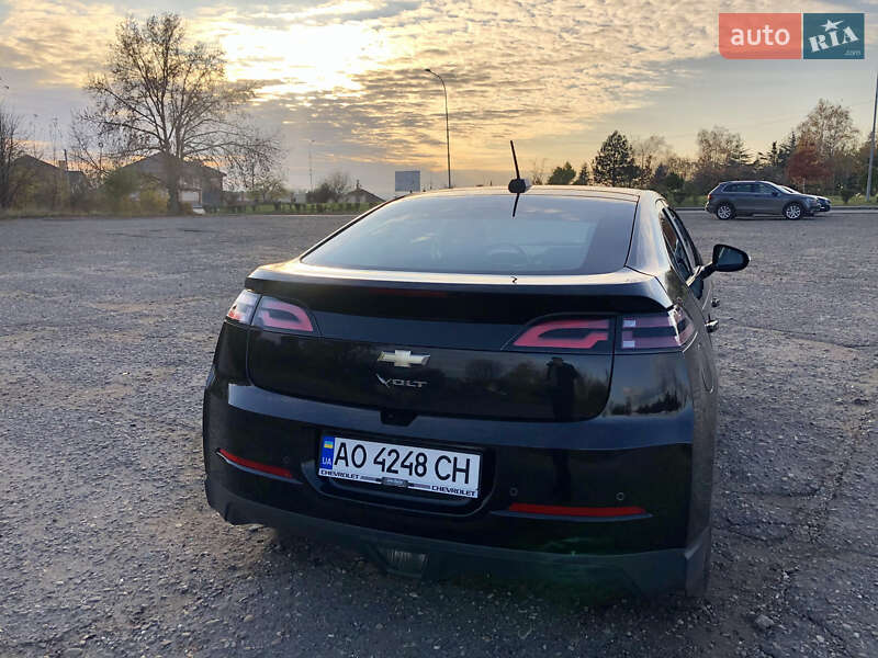 Хэтчбек Chevrolet Volt 2014 в Ужгороде