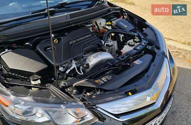 Хэтчбек Chevrolet Volt 2016 в 