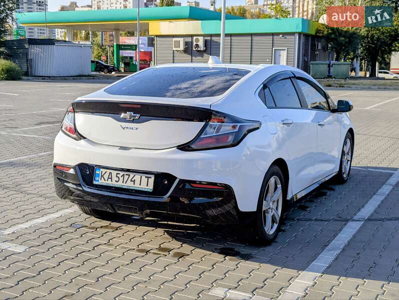 Хэтчбек Chevrolet Volt 2019 в Киеве