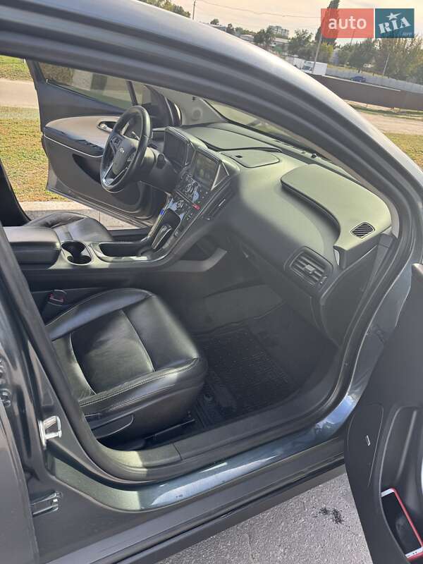 Хетчбек Chevrolet Volt 2012 в Кременчуці