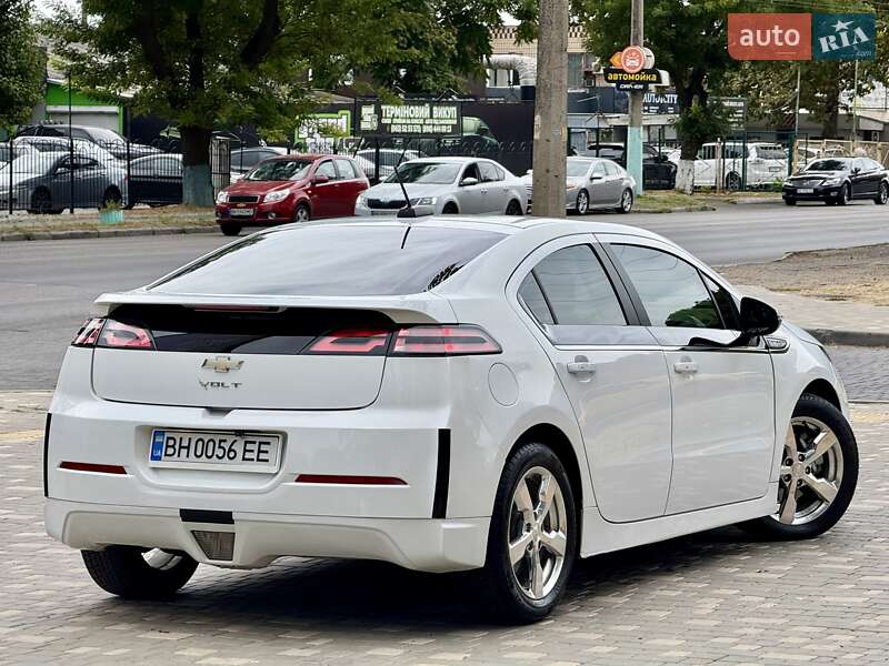 Хэтчбек Chevrolet Volt 2015 в Одессе