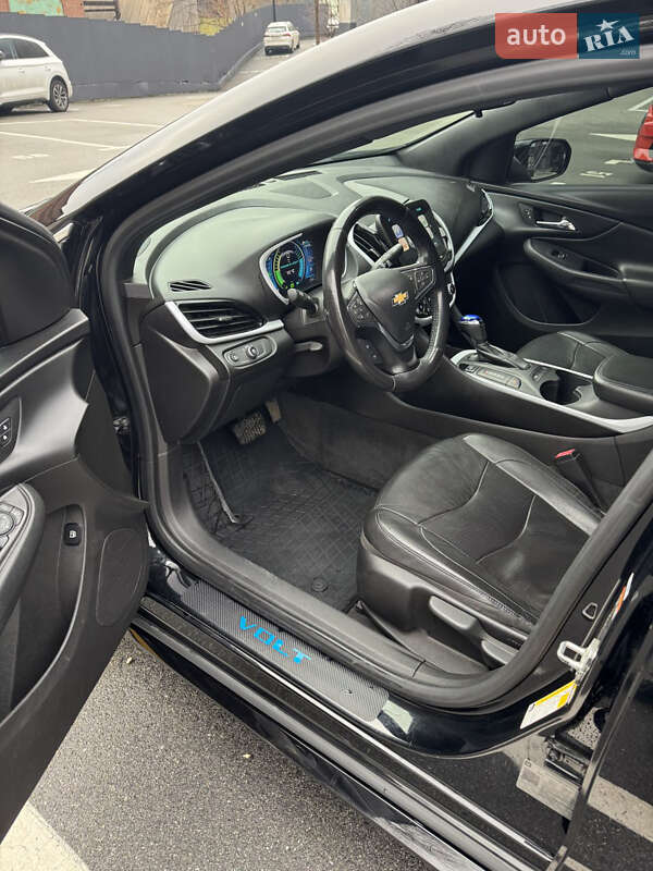 Хэтчбек Chevrolet Volt 2018 в Киеве