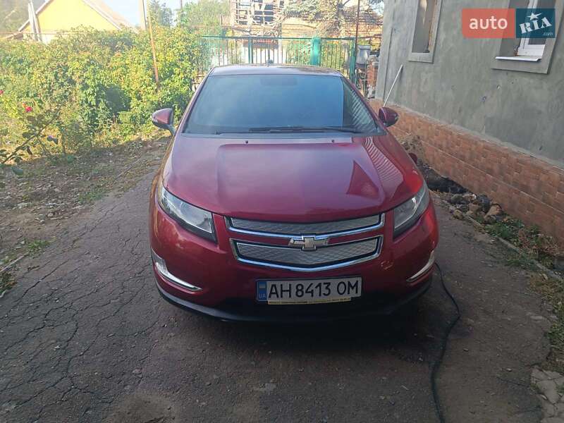 Хэтчбек Chevrolet Volt 2014 в 