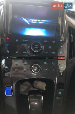 Хэтчбек Chevrolet Volt 2013 в 