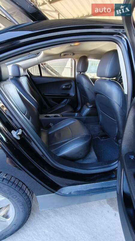 Хэтчбек Chevrolet Volt 2011 в Славуте