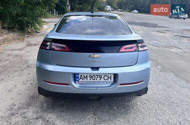 Хэтчбек Chevrolet Volt 2013 в 